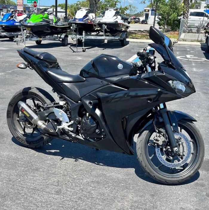 2017 Yamaha yzfr