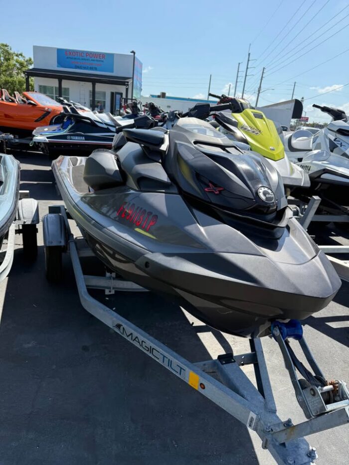 2023 Seadoo rxpx apex 300 tech package - Image 2