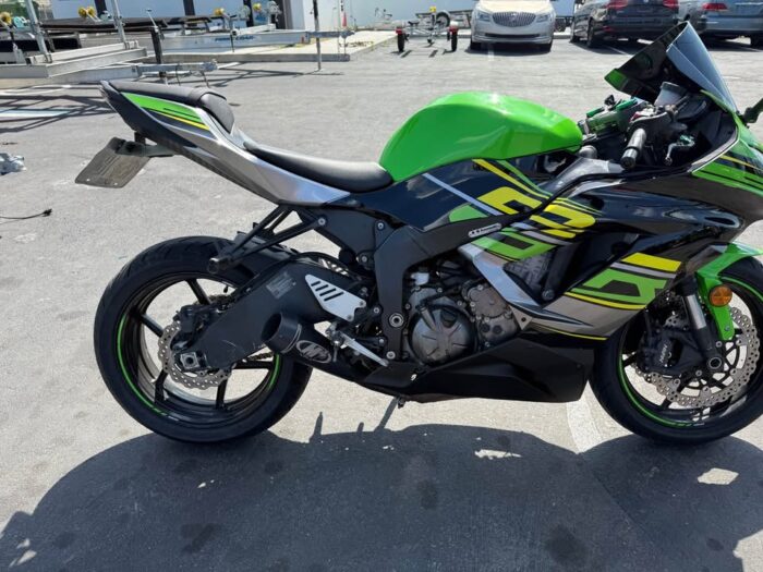 2018 Kawasaki ninja zx-6r 636 krt edition - Image 4