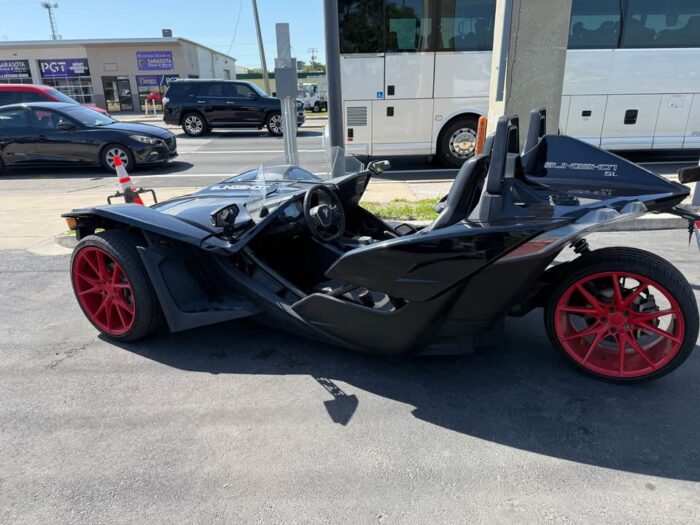 2021 Polaris slingshot sl - Image 2